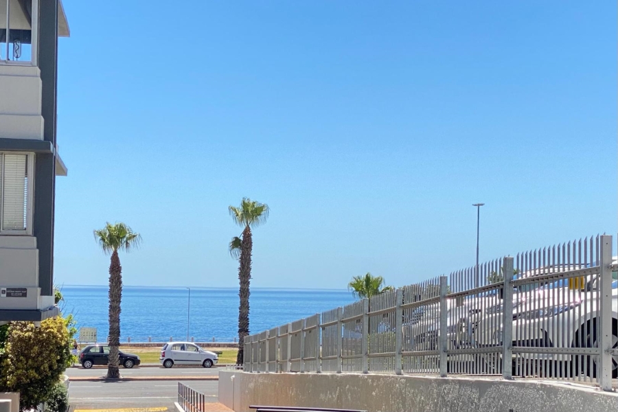 To Let 2 Bedroom Property for Rent in Three Anchor Bay Western Cape